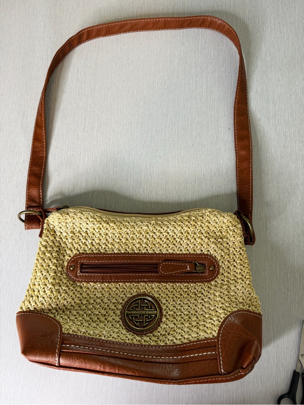 STONE & CO Straw Woven Shoulder Bag Tan Faux Leather Trim Boho Summer Purse